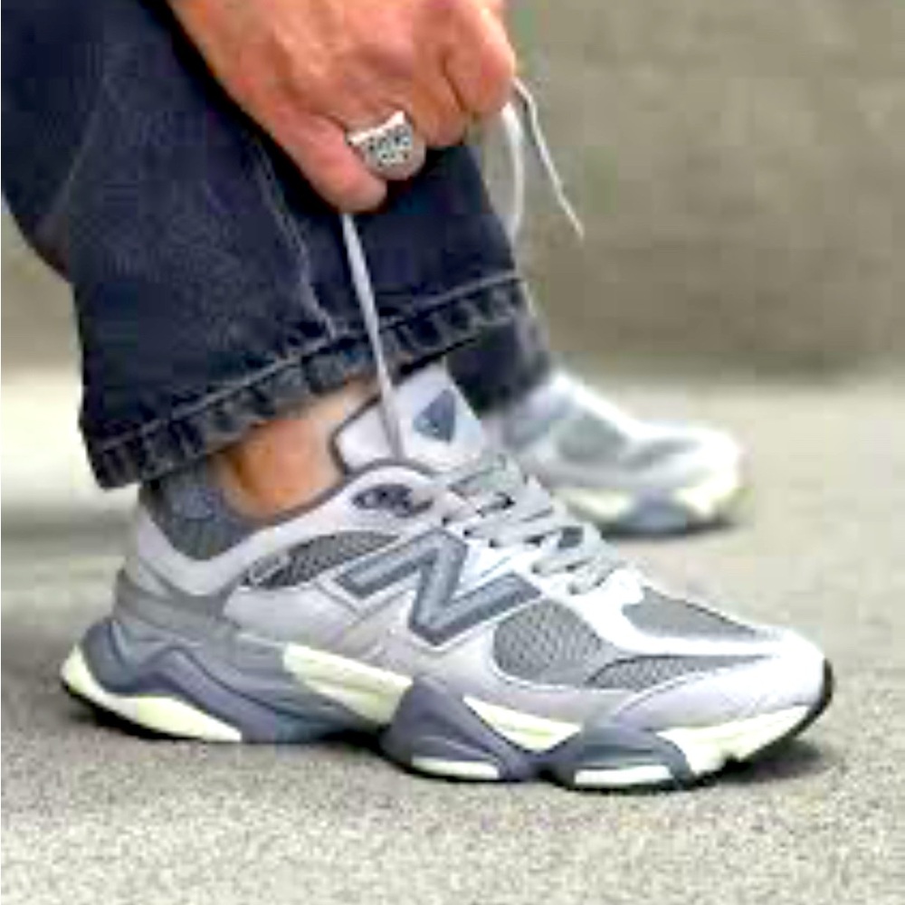 New Balance 9060